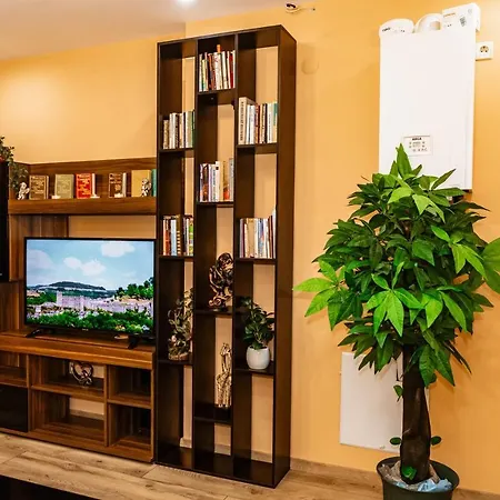 Krissty * Βελίκο Τίρνοβο