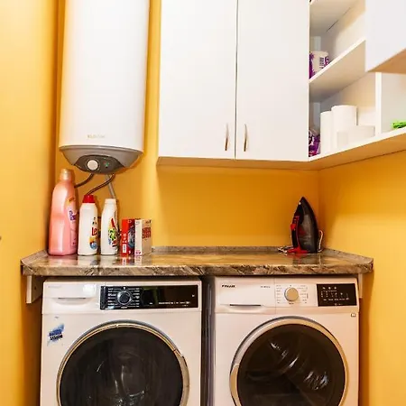 Krissty Βελίκο Τίρνοβο